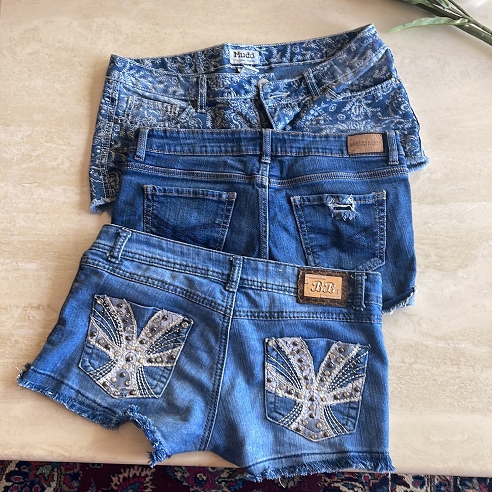 Bundle 3 shorts size 9/3/4